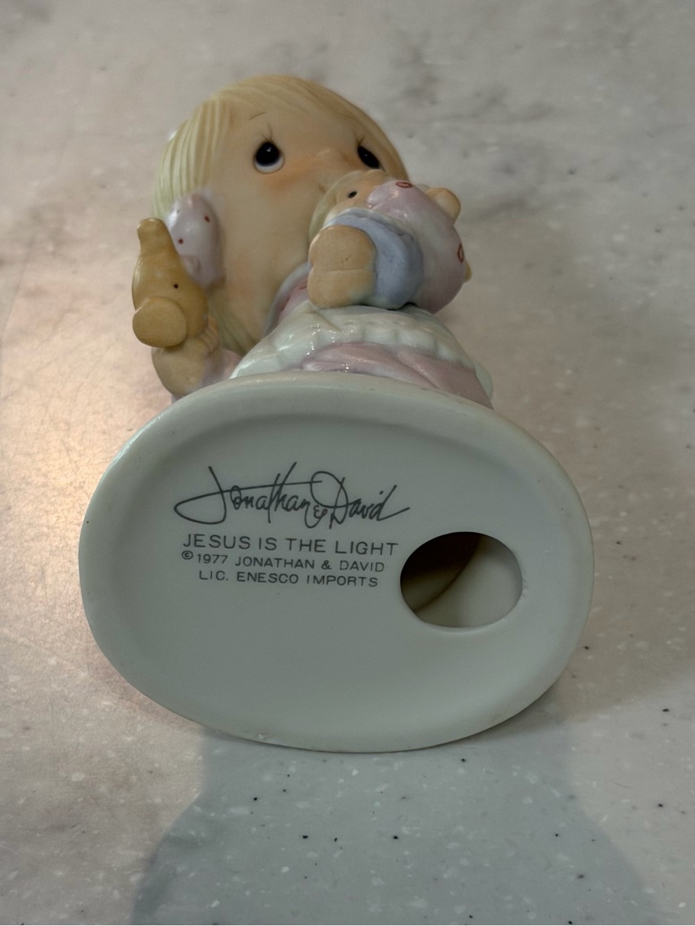 Vintage 70’s Precious Moments ‘Jesus Is The Light’ Porcelain Figurine - Picture 5 of 5